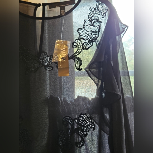 White House Black Market Applique Tunic - Picture 3 of 14